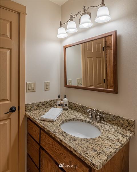 244 Front St, Sumas, WA 98295 photo 14