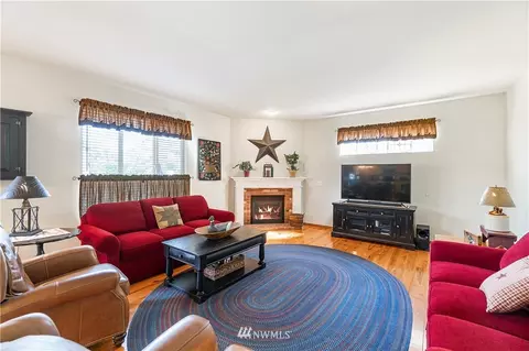 107 Burr St NE, Orting, WA 98360 photo 8
