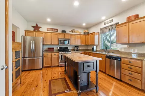 107 Burr St NE, Orting, WA 98360 photo 11