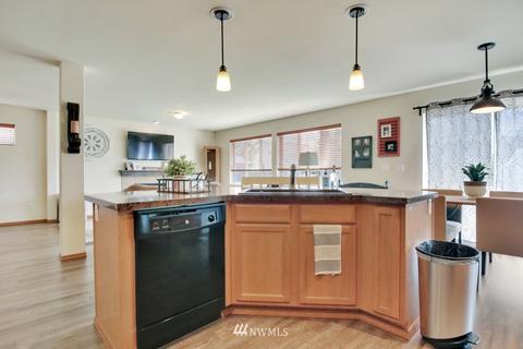 1910 190th Street Ct E, Spanaway, WA 98387 photo 6