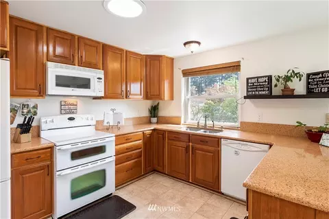 17320 17th Avenue Ct E, Spanaway, WA 98387 photo 7