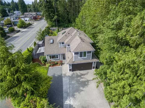 703 110th Pl SE, Everett, WA 98208 photo 2