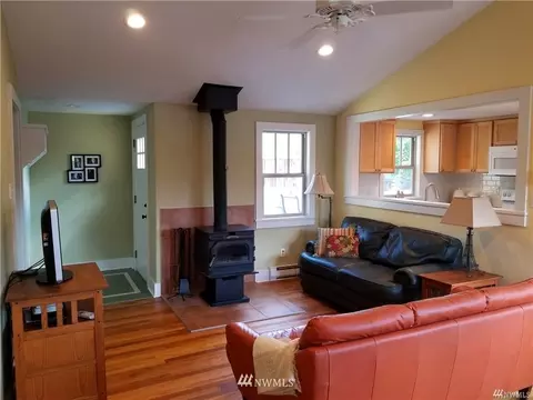 622 N Cedar St, Chelan, WA 98816 photo 3