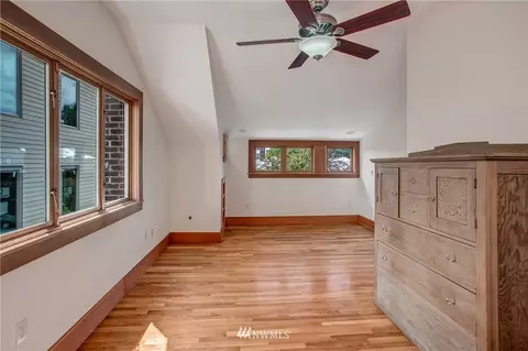 4516 Bagley Ave N, Seattle, WA 98103 photo 3