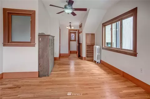 4516 Bagley Ave N, Seattle, WA 98103 photo 15