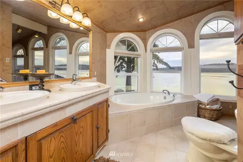 5570 Lighthouse Dr E, Port Orchard, WA 98366 photo 27