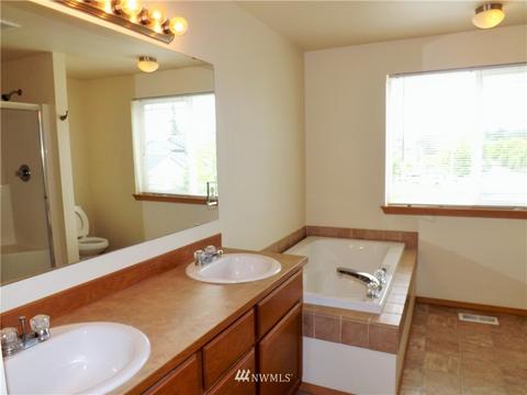 4936 204th Street Ct E, Spanaway, WA 98387 photo 9