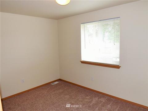 4936 204th Street Ct E, Spanaway, WA 98387 photo 13