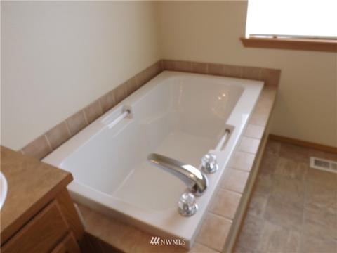 4936 204th Street Ct E, Spanaway, WA 98387 photo 11