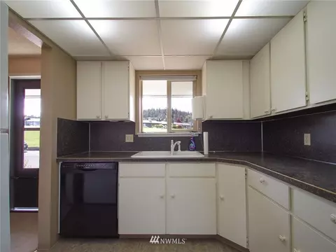 1301 S 3rd St #17B, Sequim, WA 98382 photo 3