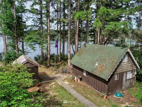 171 E Grape Dr, Grapeview, WA 98546 photo 1