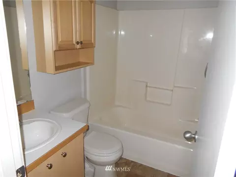 17319 Riverside Pl #2E, Bothell, WA 98011 photo 15
