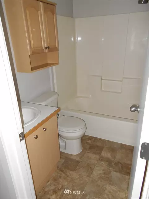 17319 Riverside Pl #2E, Bothell, WA 98011 photo 16