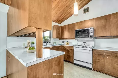 10115 NE 187th St, Bothell, WA 98011 photo 9