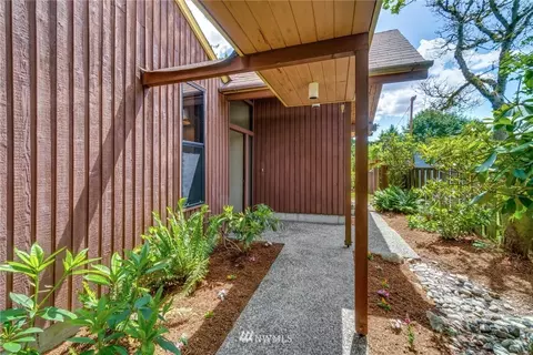 10115 NE 187th St, Bothell, WA 98011 photo 2