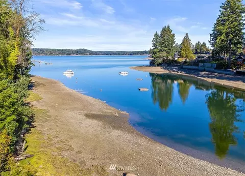 5550 E Grapeview Loop, Allyn, WA 98524 photo 2