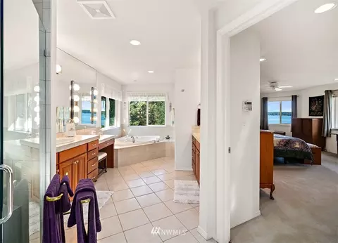 5550 E Grapeview Loop, Allyn, WA 98524 photo 17