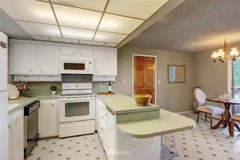 8615 4th Pl SE, Everett, WA 98208 photo 6