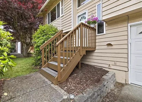 18209 22nd Dr SE, Bothell, WA 98012 photo 2