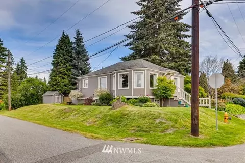 5501 Rockefeller Ave, Everett, WA 98203 photo 2