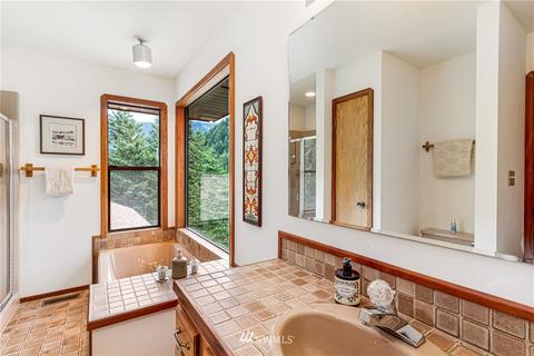 90 Geisers Way, Eastsound, WA 98245 photo 30