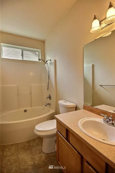 1110 Van Ogle Ln NW, Orting, WA 98360 photo 17
