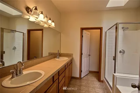 1110 Van Ogle Ln NW, Orting, WA 98360 photo 13