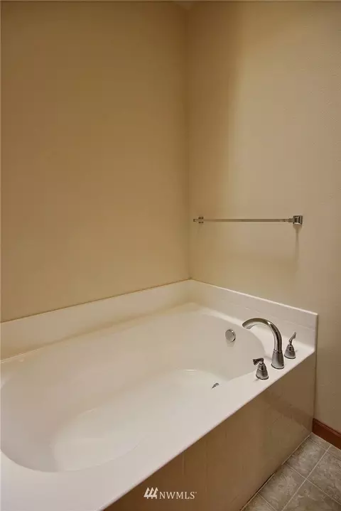 1110 Van Ogle Ln NW, Orting, WA 98360 photo 15