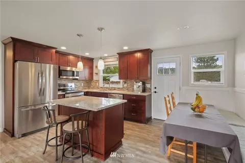 204 Tacoma Ave NW, Orting, WA 98360 photo 8