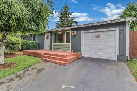 709 204th St SE, Bothell, WA 98012 photo 2