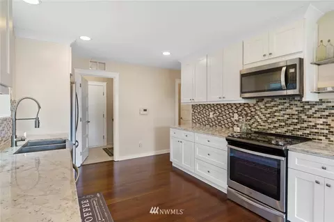 15514 40th Dr SE, Bothell, WA 98012 photo 10