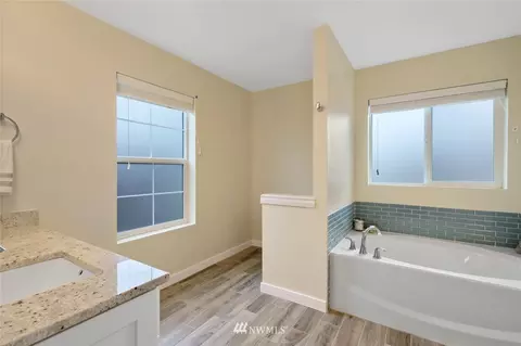 15514 40th Dr SE, Bothell, WA 98012 photo 20