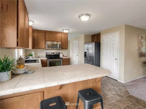 4915 204th Street Ct E, Spanaway, WA 98387 photo 7