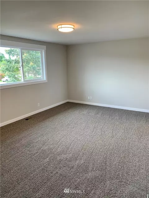2945 Edith Ave, Enumclaw, WA 98022 photo 13