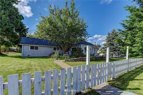 1225 E Casino Rd, Everett, WA 98203 photo 2