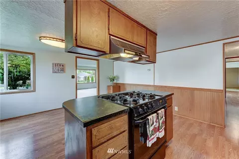 1225 E Casino Rd, Everett, WA 98203 photo 8