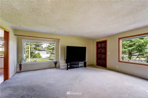 1225 E Casino Rd, Everett, WA 98203 photo 5