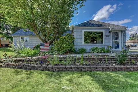 1225 E Casino Rd, Everett, WA 98203 photo 1