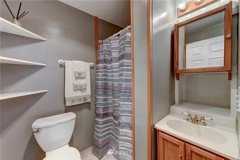 1225 E Casino Rd, Everett, WA 98203 photo 11