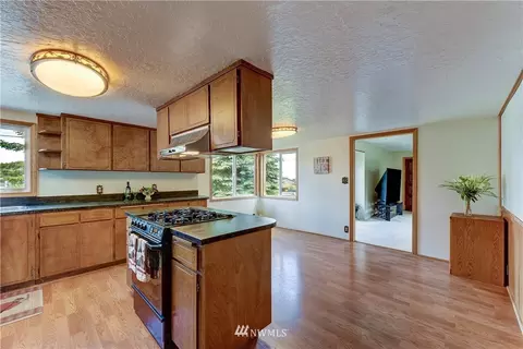 1225 E Casino Rd, Everett, WA 98203 photo 7