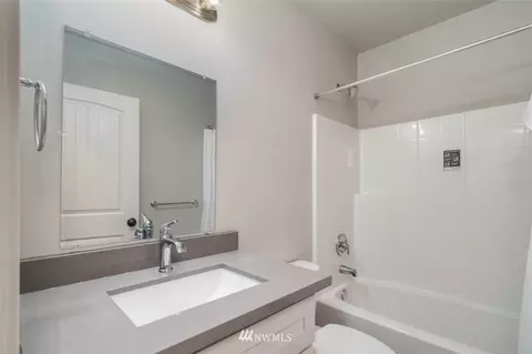 702 Myrtine St, Enumclaw, WA 98022 photo 12