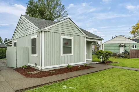 702 Myrtine St, Enumclaw, WA 98022 photo 3
