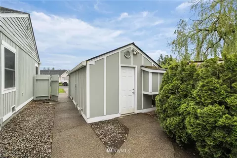 702 Myrtine St, Enumclaw, WA 98022 photo 18