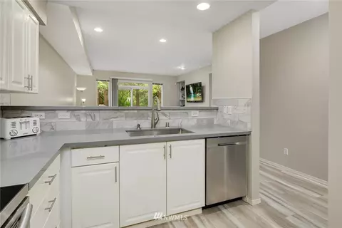 21608 9th Ave SE #B 101, Bothell, WA 98021 photo 6