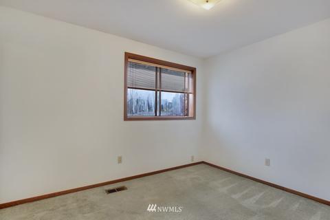 15812 66th St E, Sumner, WA 98390 photo 18
