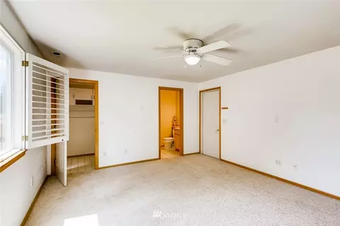 310 216th St SW, Bothell, WA 98021 photo 10