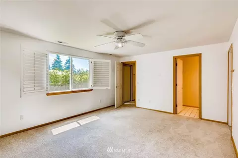 310 216th St SW, Bothell, WA 98021 photo 9