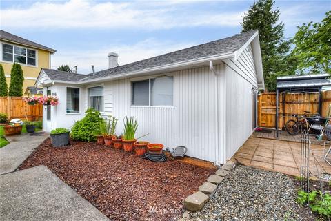 3016 Porter St, Enumclaw, WA 98022 photo 2