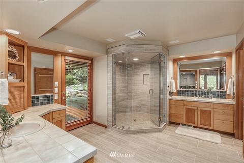 11104 NE 160th Pl, Bothell, WA 98011 photo 16
