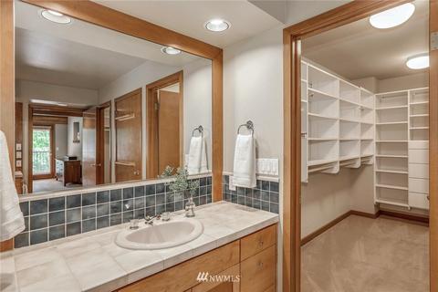 11104 NE 160th Pl, Bothell, WA 98011 photo 17